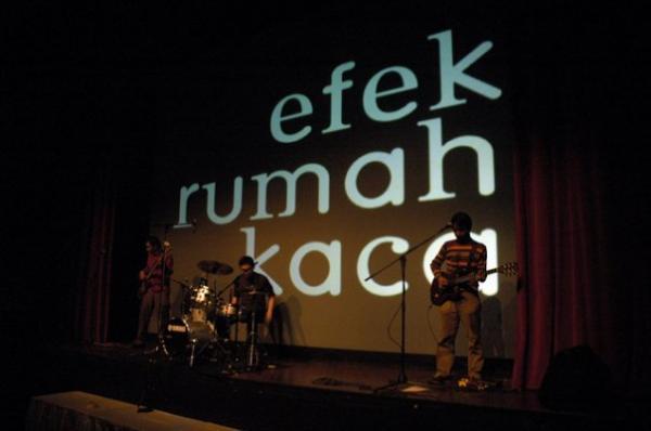 Efek Rumah Kaca Band